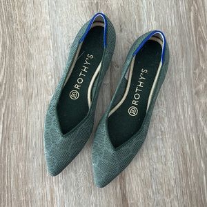 Rothy’s “The Point”